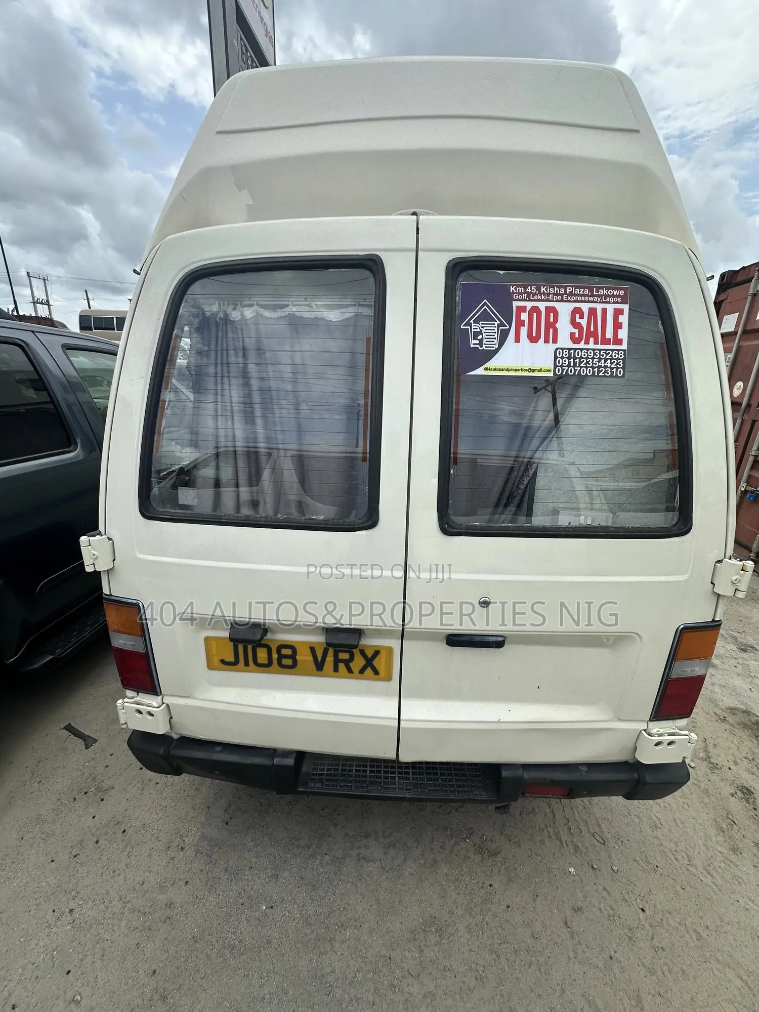 Nissan Caravan (Urvan) 2004 White