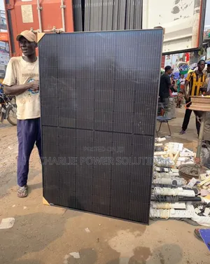 All Black Canadian 500watts Mono Solar Panel