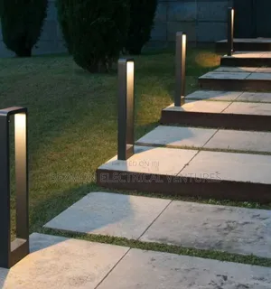 Beautiful Led Garden Light Available for Sale
