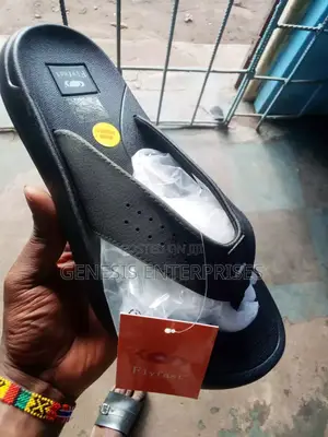Footwear Pams