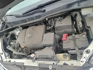 Toyota Sienna LE 8-Passenger 2021 Silver