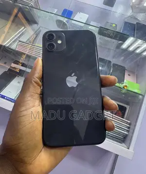 Apple iPhone 11 64 GB Black