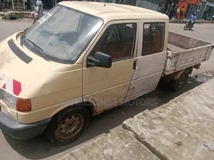Volkswagen Multivan 2004 White