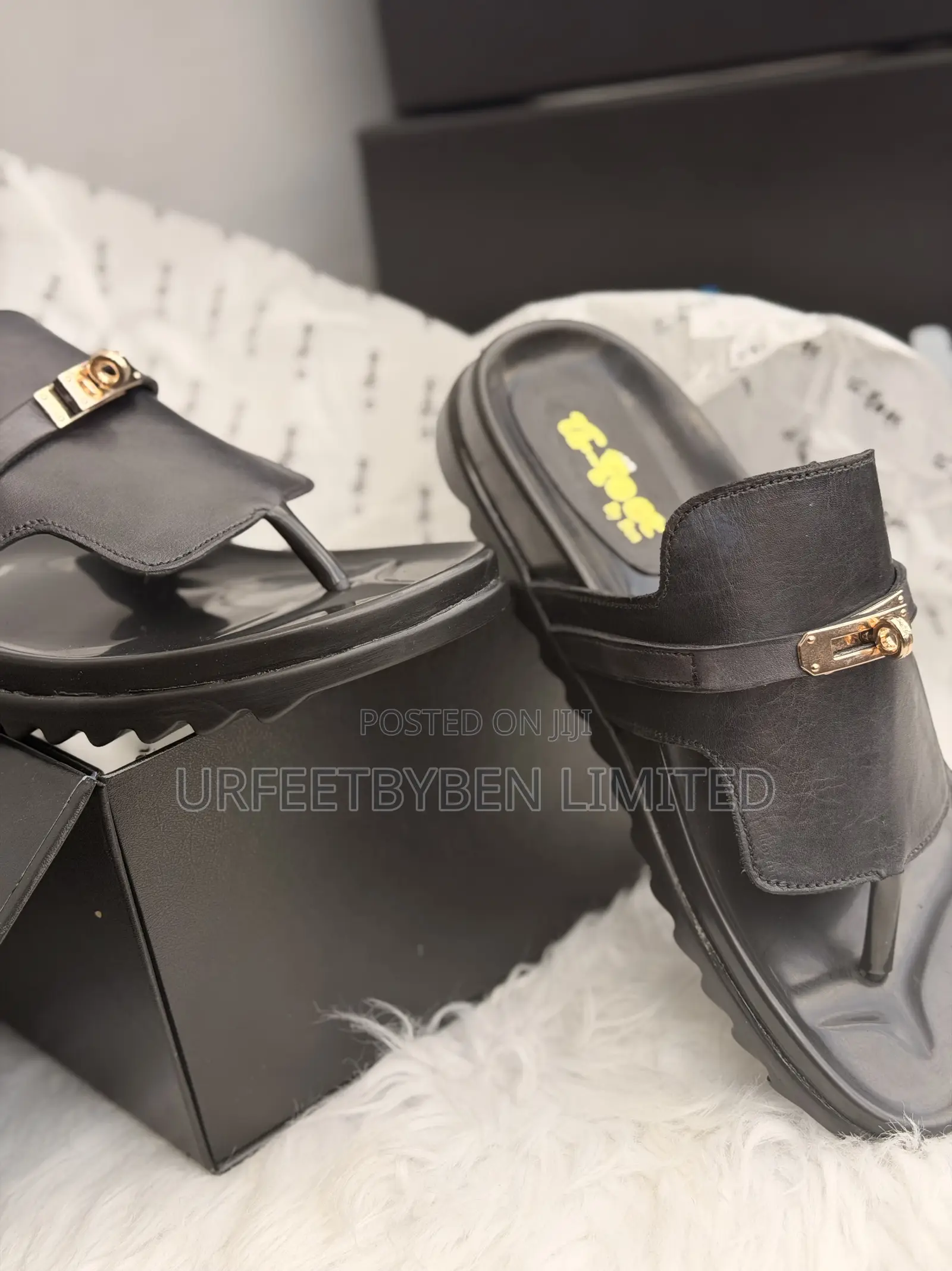 Classic Casual Black Leather Slippers