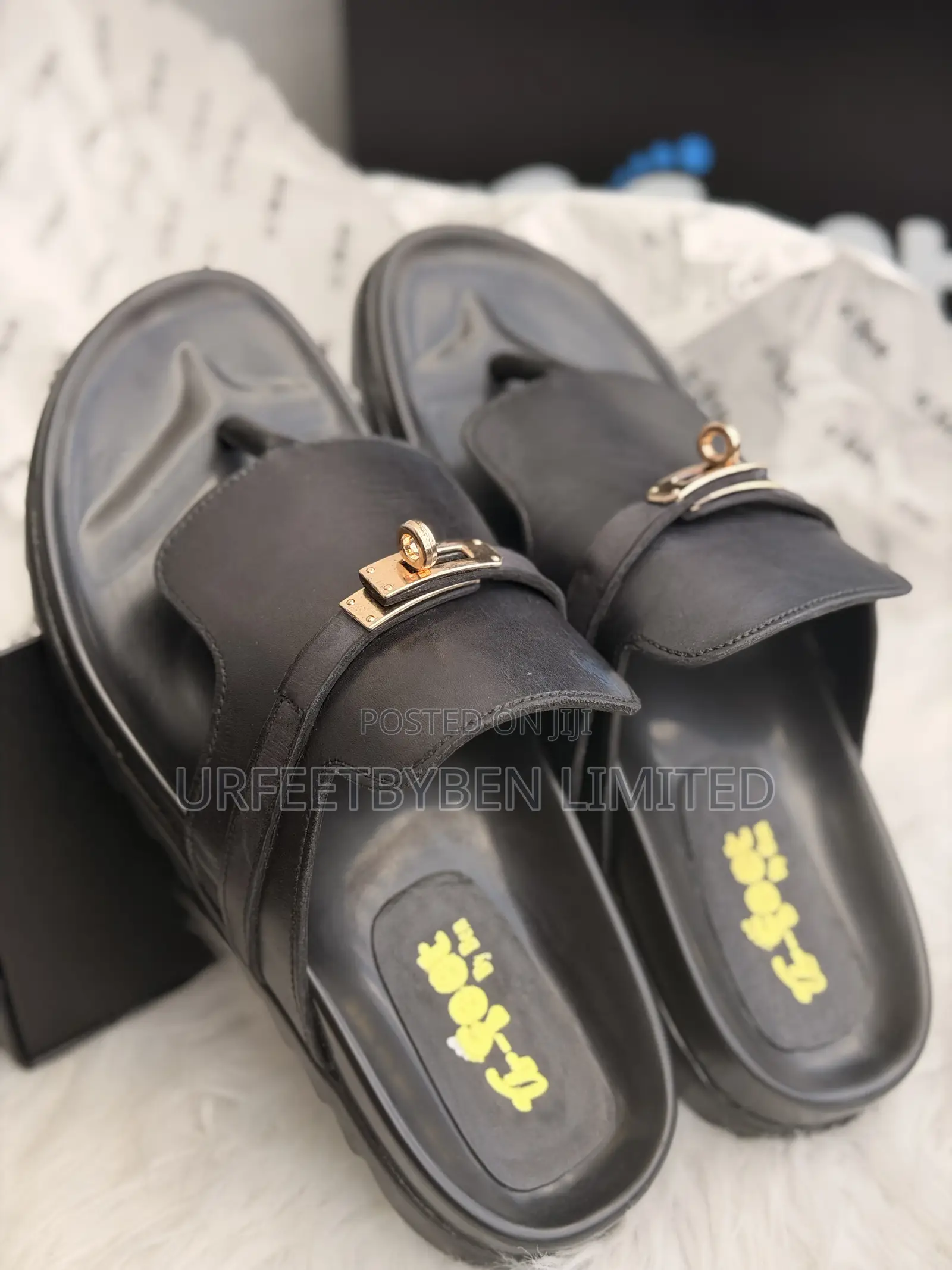 Classic Casual Black Leather Slippers