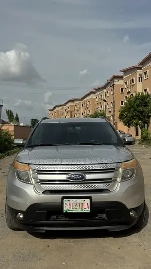 Ford Explorer 2014 Silver