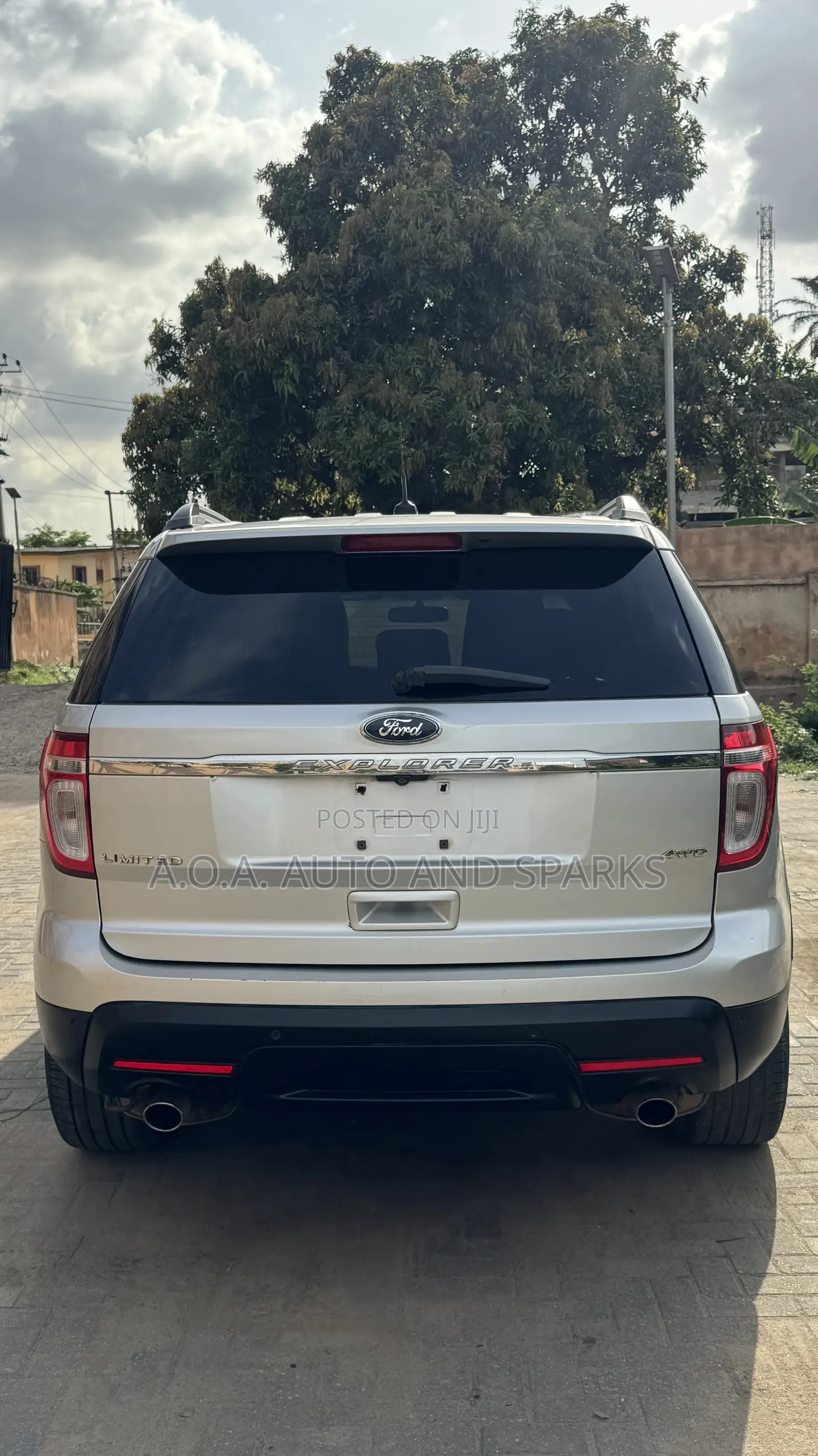 Ford Explorer 2014 Silver