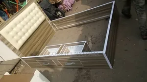 4.5ft × 6ft Bedframe