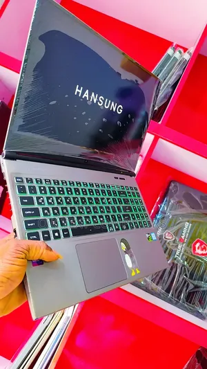 Laptop Clevo P17SM 16GB Intel Core i7 SSD 256GB