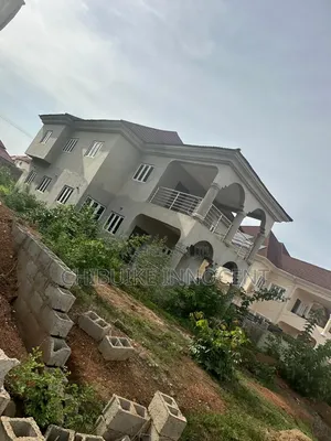 4 Bedroom Fully Detached Duplex