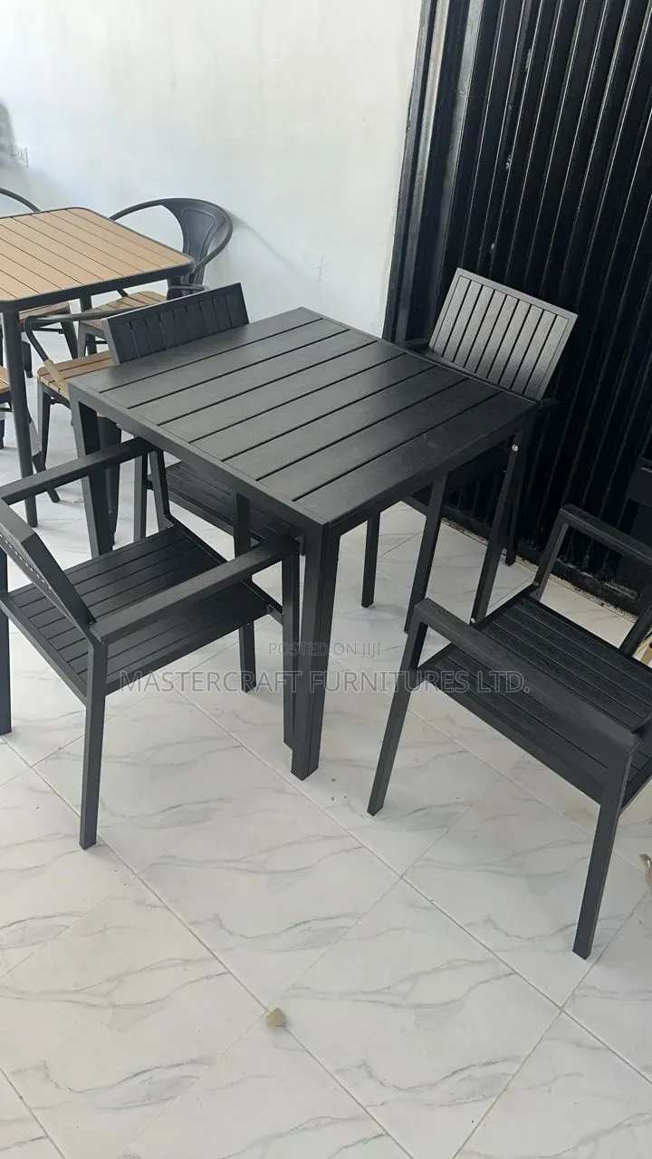 Outdoor Table and Chairs 
 Sets