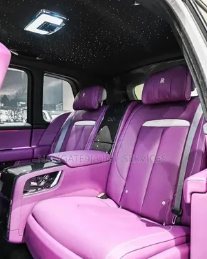 Rent Rolls Royce Cullinan - 2023
