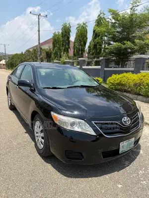 Toyota Camry LE 4dr Sedan (2.5L 4cyl 6A) 2011 Black