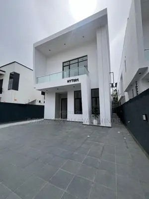 5bdrm Duplex in Chevron for sale