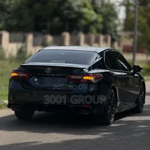 Toyota Camry XSE FWD (2.5L 4cyl 8AM) 2018 Blue