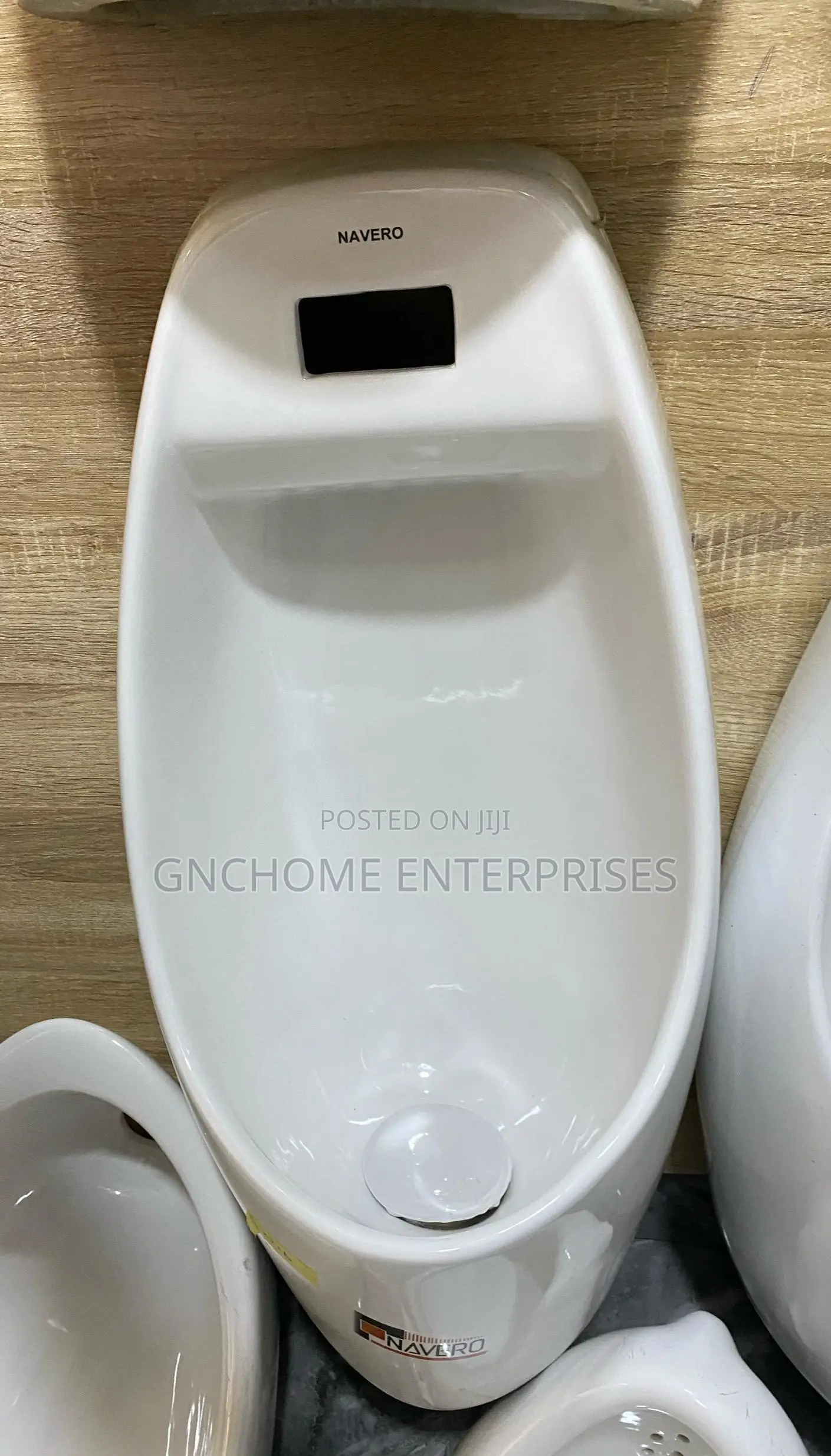 Long Sensor Urinal