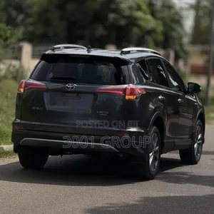 Toyota RAV4 Limited AWD (2.5L 4cyl 6A) 2017 Gray