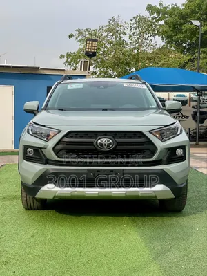 Toyota RAV4 Adventure 2019 Green