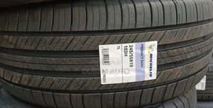 245/55r19 Michelin Tire