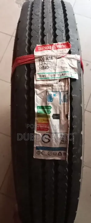 700r16 Bridgestone Tire