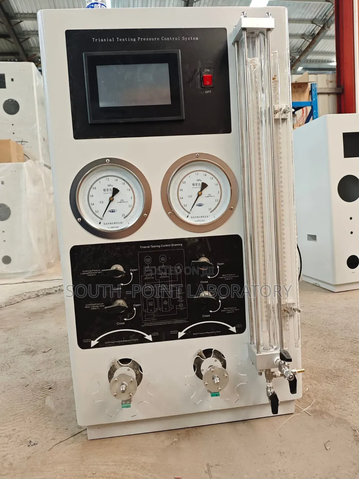 Triaxial Testing Machine