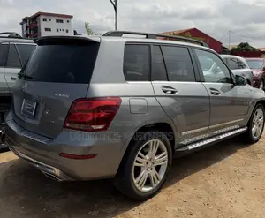 Mercedes-Benz GLK-Class Base GLK 350 4dr AWD 4MATIC (3.5L 6cyl 7A) 2015