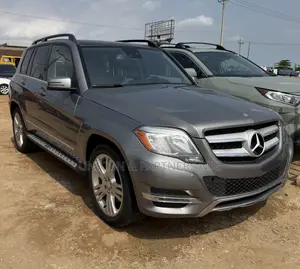 Mercedes-Benz GLK-Class Base GLK 350 4dr AWD 4MATIC (3.5L 6cyl 7A) 2015