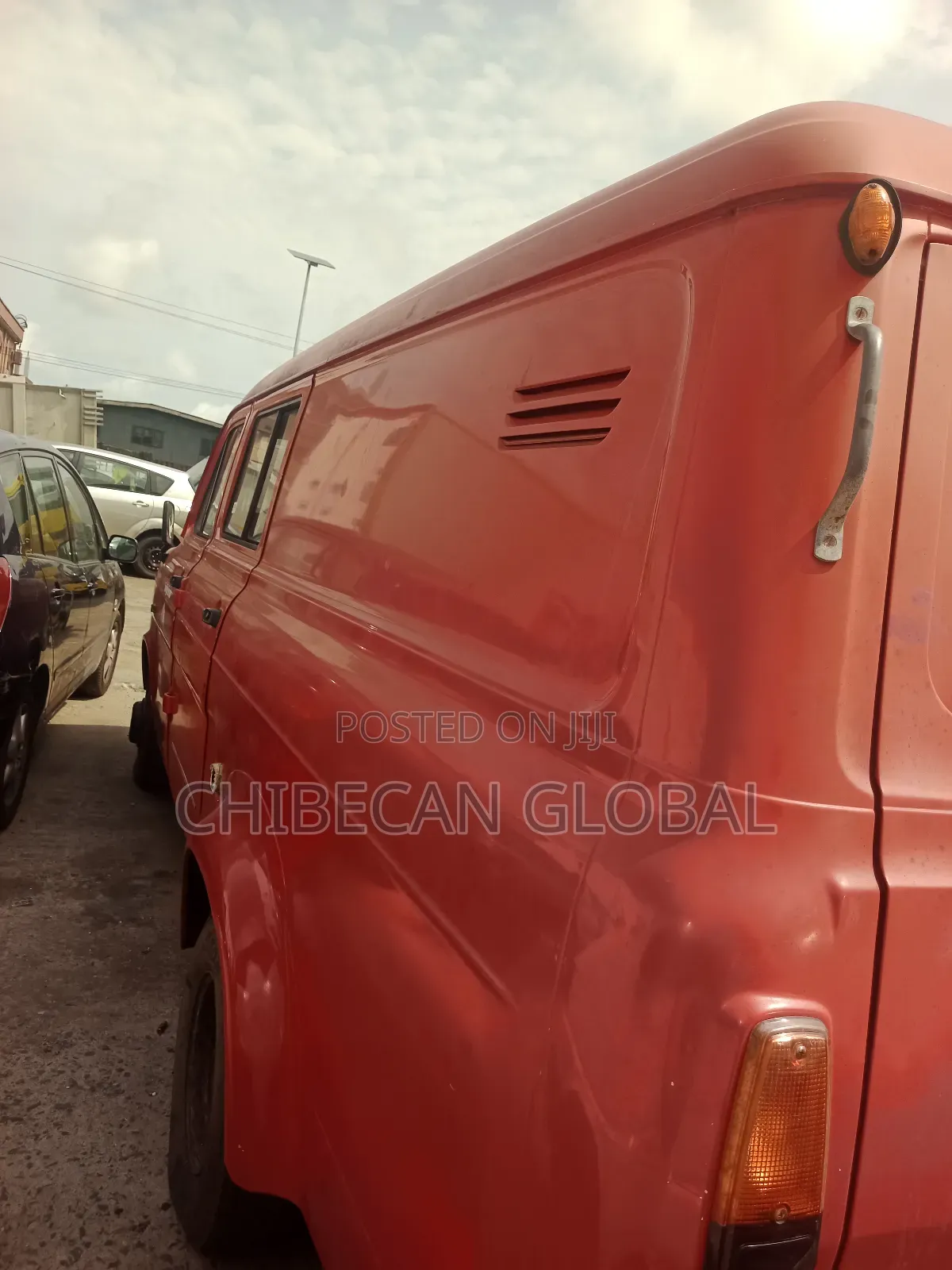 Ford Transit 1990 Red
