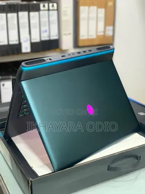 Laptop Alienware Area-51m 32GB Intel Core i9 SSD 1T