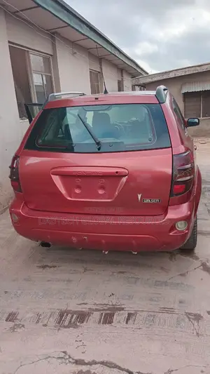 Pontiac Vibe 2005 Red