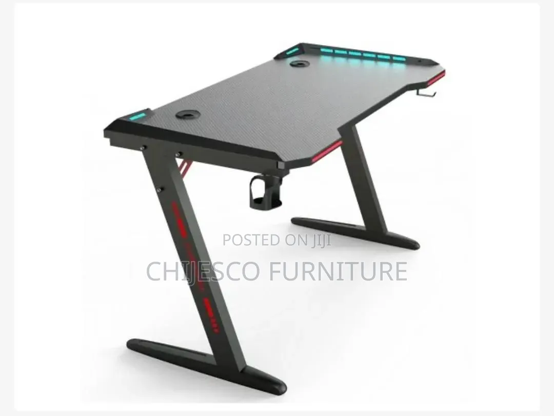 High Quality Computer Studio Table