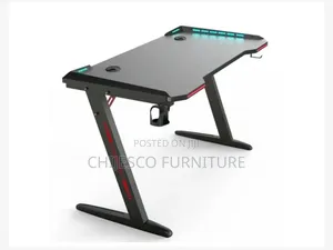 High Quality Computer Studio Table