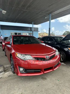 Toyota Camry SE V6 4dr Sedan (3.5L 6cyl 6A) 2013 Red