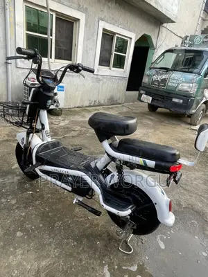 Motorcycle 2022 White
