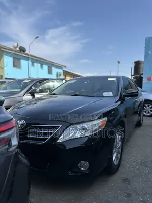 Toyota Camry XLE V6 4dr Sedan (3.5L 6cyl 6A) 2011 Black