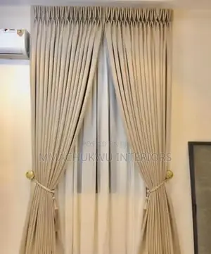 Curtain Curtain