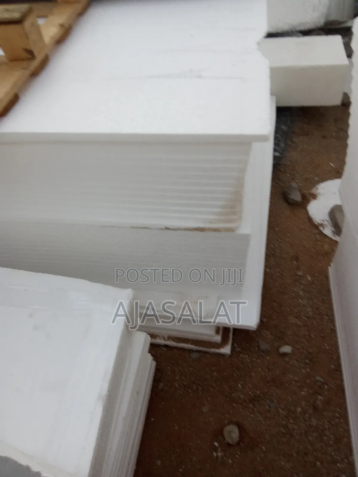 Polystyrene Parapet and Board