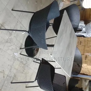 Quality Marble Restaurant Bar Dinning Table With 4 Plastic Chairs