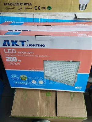 200 Watts Akt AC Light