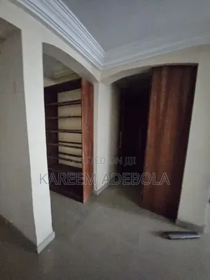 5bdrm Duplex in Waterfront Estate, Magodo Isheri for rent