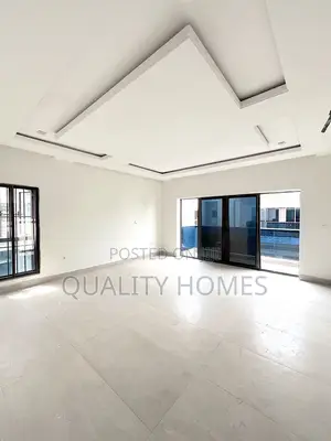 Furnished 20bdrm Villa in Utako for sale