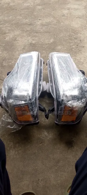 Set of Head Lamp for Toyota 4runer 2018