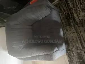 Palor Chair