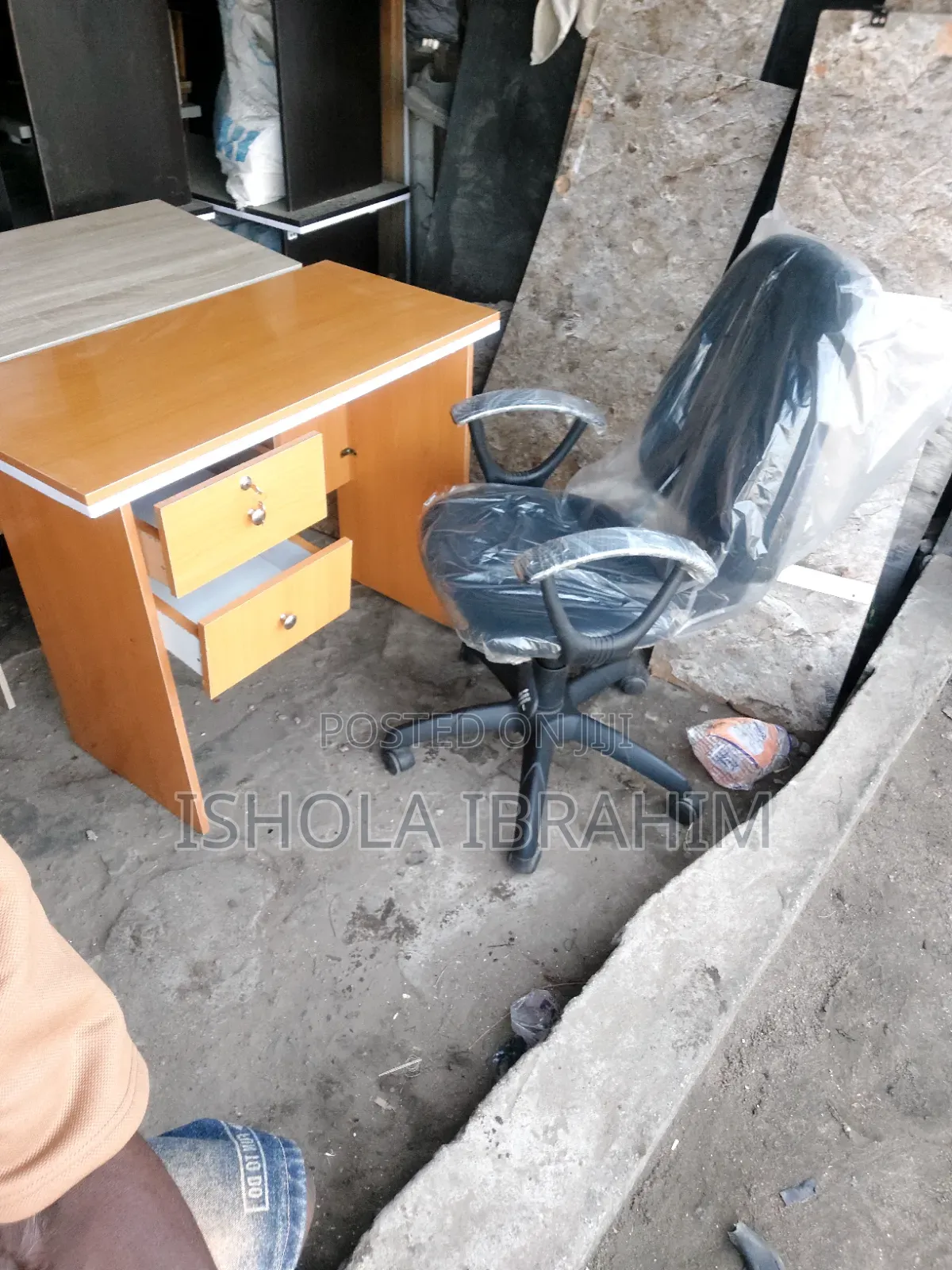 4ft Office Table and Chair Available