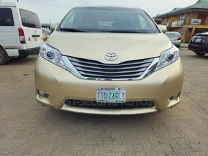 Toyota Sienna Limited 7 Passenger 2011 Gold