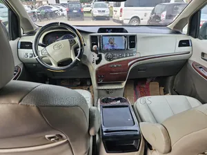 Toyota Sienna Limited 7 Passenger 2011 Gold