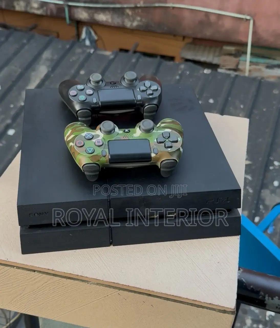 Ps4 Fat With 2 Pads
