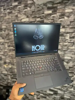 Laptop Lenovo ThinkPad X1 Carbon 32GB Intel Xeon SSD 1T