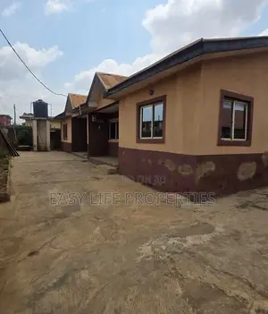 2bdrm Block of Flats in Salawu, Alakia for sale
