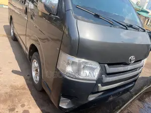 Toyota HiAce 2012 Grey